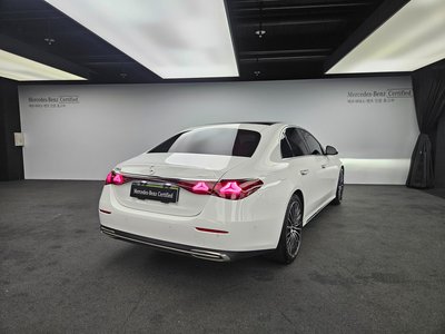 MERCEDES-BENZ E-CLASS - 2