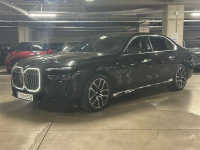 BMW 7 SERIES - 1