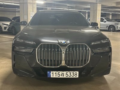BMW 7 SERIES - 2