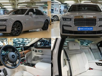 ROLLS-ROYCE GHOST