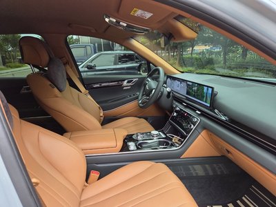 صورة 8 لـ 2026 Genesis GV80