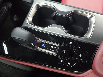 2022 Lexus NX — миниатюра 12