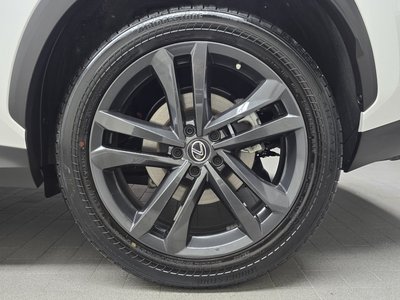 صورة 8 لـ 2022 Lexus NX