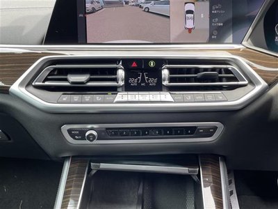 2021 BMW X5 — миниатюра 24