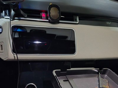 LAND ROVER RANGE ROVER VELAR - 3