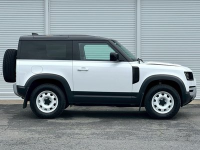 LAND ROVER DEFENDER - 5