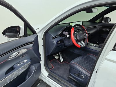 2023 Genesis GV70 — миниатюра 11