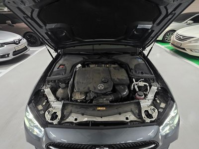 MERCEDES-BENZ E-CLASS - 8