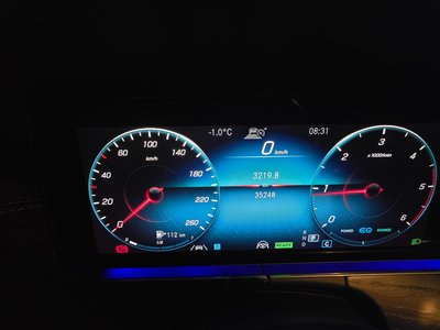 MERCEDES-BENZ E-CLASS - 5