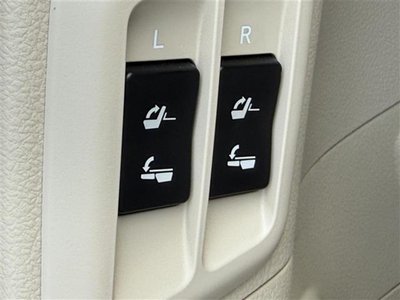 TOYOTA LAND CRUISER PRADO - 8