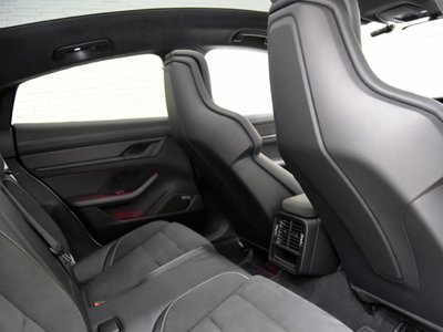 صورة مصغرة 13 لـ 2023 Porsche TAYCAN