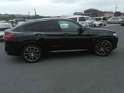 2023 BMW X4 缩略图 17