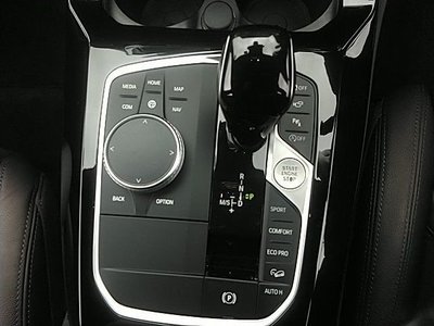 2023 BMW X4 缩略图 23