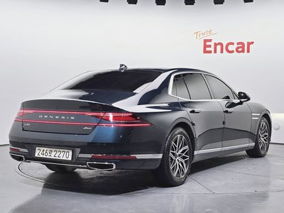صورة 3 لـ 2022 Genesis G90 (RS4)