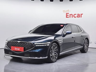 صورة 1 لـ 2022 Genesis G90 (RS4)