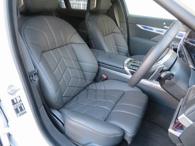 صورة 6 لـ 2025 BMW 7 SERIES