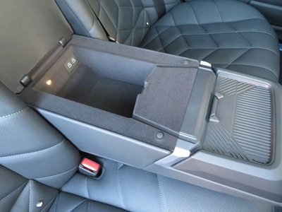 صورة 9 لـ 2025 BMW 7 SERIES