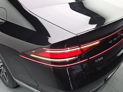 صورة 10 لـ 2022 Genesis G90 (RS4)