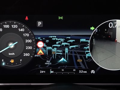 2022 Genesis G90 (RS4) thumbnail 11