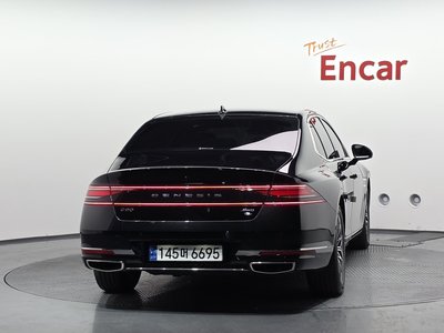 صورة 3 لـ 2022 Genesis G90 (RS4)