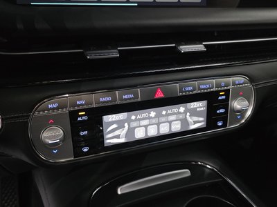 2022 Genesis G90 (RS4) thumbnail 23