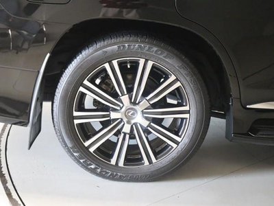 2018 Lexus LX — миниатюра 24
