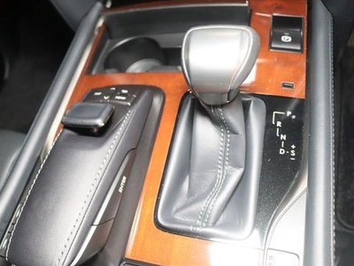 2018 Lexus LX — миниатюра 29