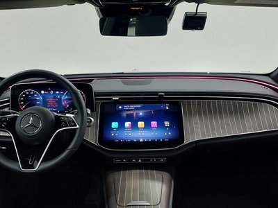 MERCEDES-BENZ E-CLASS - 4