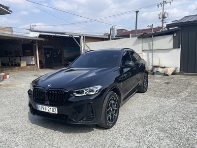 BMW X4 - 1