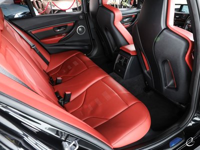 BMW M3 SEDAN - 6