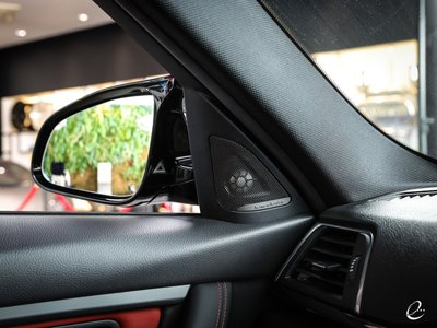 BMW M3 SEDAN - 8