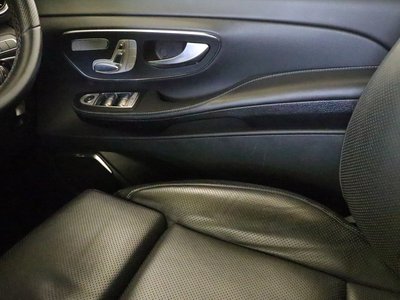 2024 Mercedes-BENZ V-CLASS — миниатюра 17