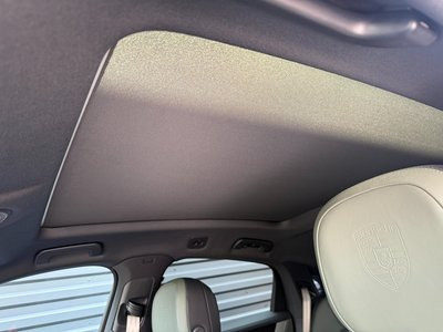 صورة مصغرة 32 لـ 2023 Porsche CAYENNE