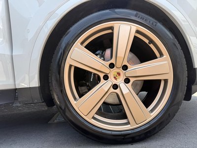 صورة 4 لـ 2023 Porsche CAYENNE