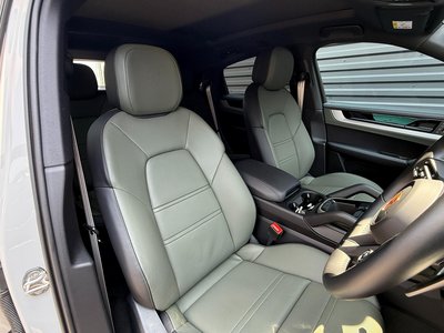 صورة مصغرة 14 لـ 2023 Porsche CAYENNE