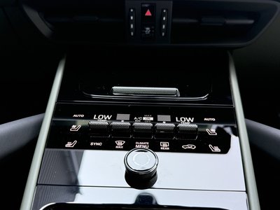صورة مصغرة 25 لـ 2023 Porsche CAYENNE