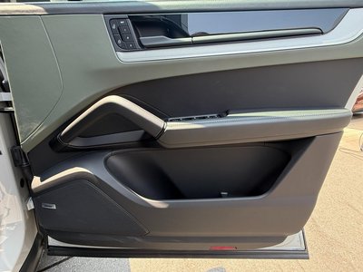 صورة مصغرة 18 لـ 2023 Porsche CAYENNE
