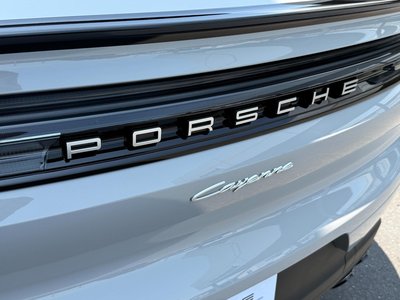 صورة مصغرة 37 لـ 2023 Porsche CAYENNE
