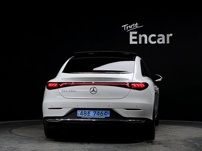 MERCEDES-BENZ EQE - 3