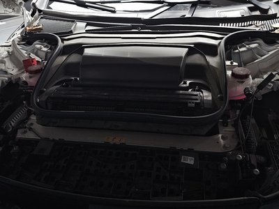 MERCEDES-BENZ EQE - 7