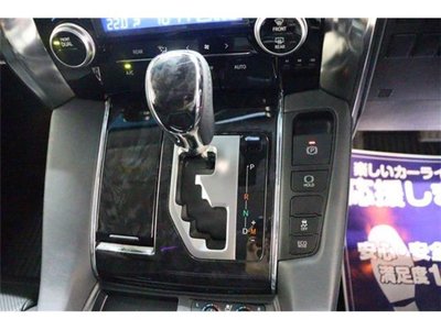 TOYOTA ALPHARD - 8