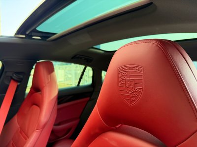 PORSCHE PANAMERA - 4