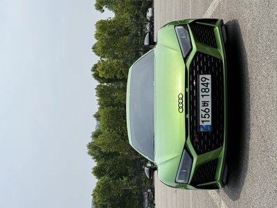 صورة 1 لـ 2021 AUDI R8