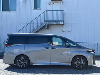 2026 Toyota VELLFIRE — фото 6