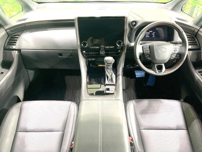 2024 Toyota ALPHARD photo 2