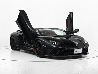 LAMBORGHINI AVENTADOR ROADSTER