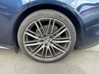 2022 Porsche PANAMERA 照片 8
