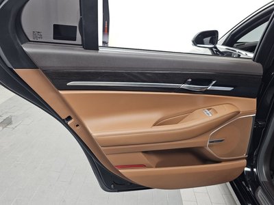 صورة مصغرة 15 لـ 2019 Genesis G90