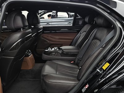 صورة مصغرة 16 لـ 2019 Genesis G90