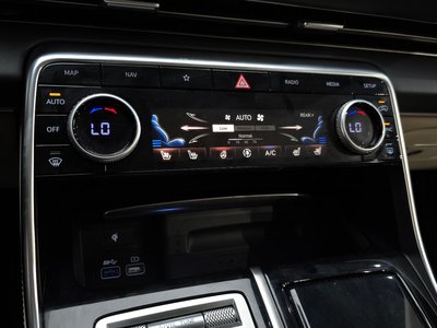 2020 Genesis GV80 thumbnail 17
